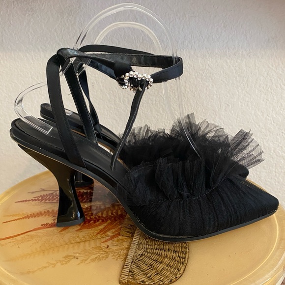 Circus-NY Sam Edelman,PointedToe Gauzy Ruffle Dress Ankle Strap Heels,Blk Size 8 - Picture 7 of 13